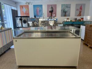 Vitrina IFI Drop in Delice para Pastelería 67.72"