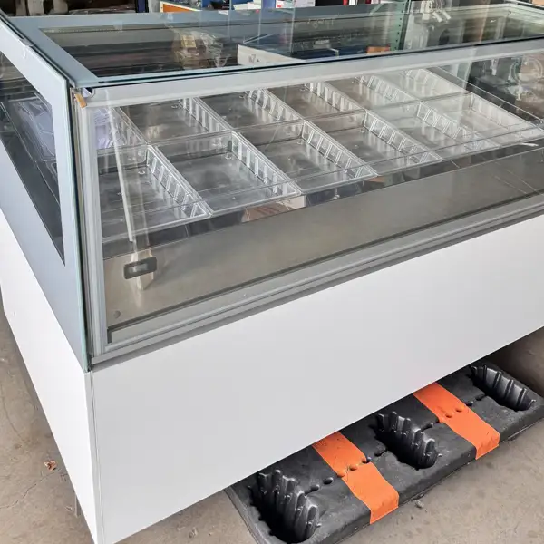 Vitrina de Gelato Italiana DBKM – 18 Pans